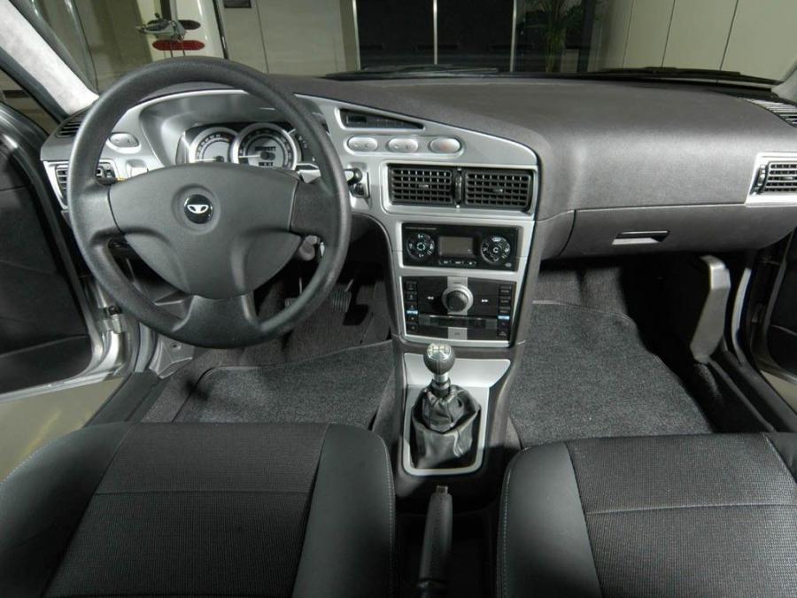  Daewoo Nexia 2008 года  (фото 9 из 12)
